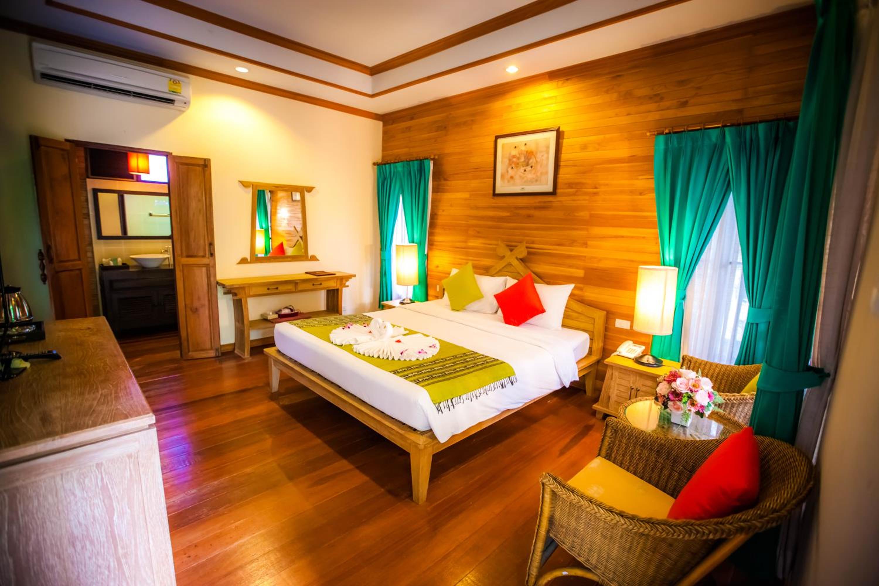 Thai, House, Pet Friendly