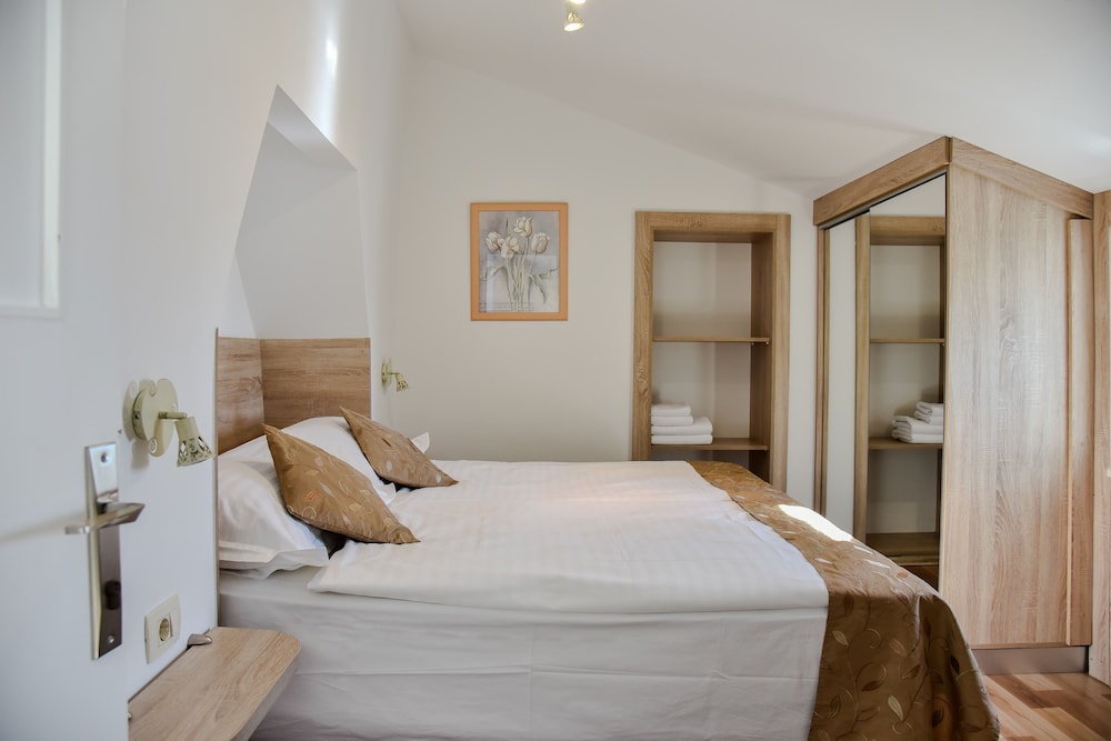 DUPLEX, SUITE, SEA VIEW