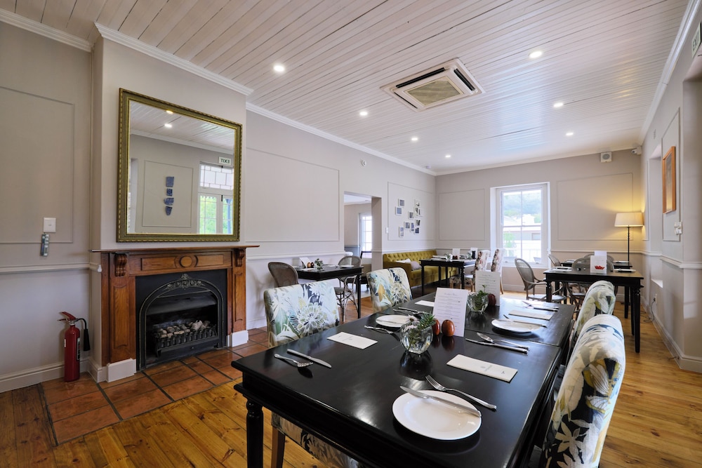 Chapter House Boutique Hotel 27/38