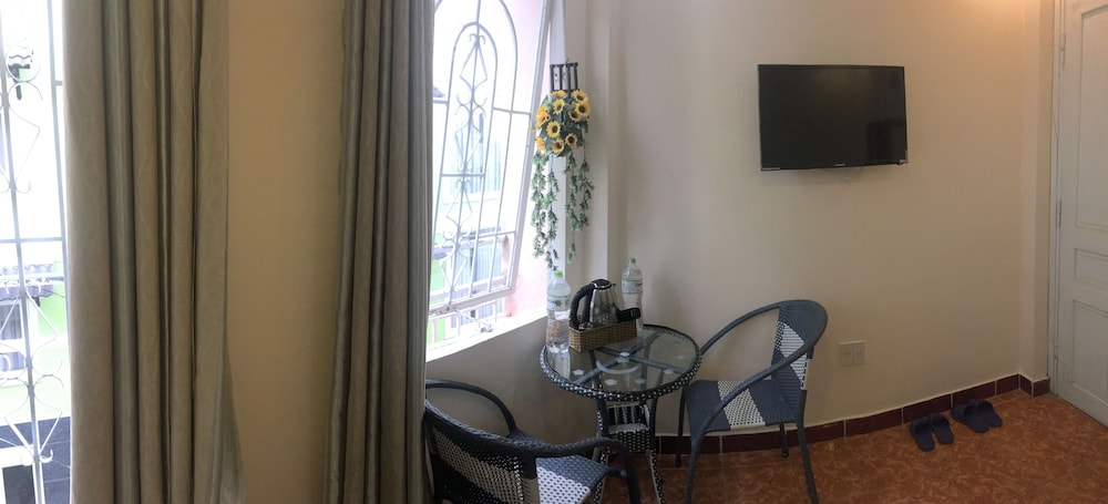 Nguyen Minh Hostel 12/15