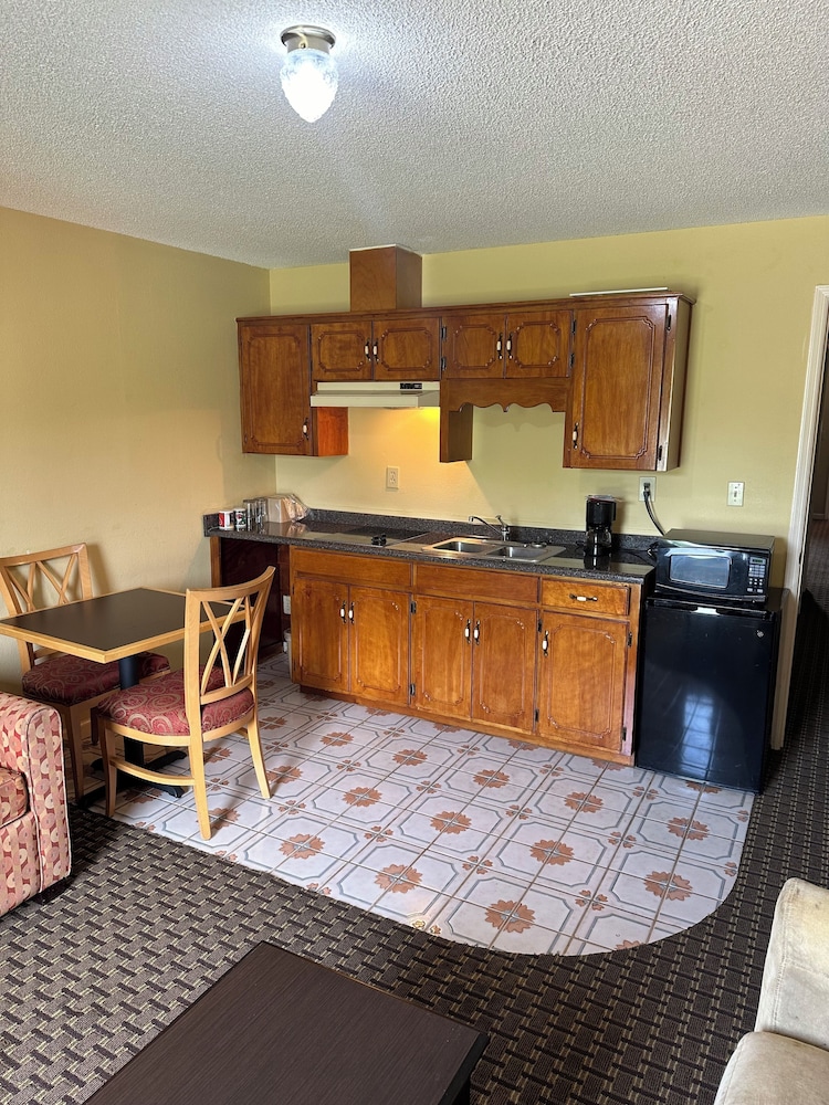 Royal Inn 12/53