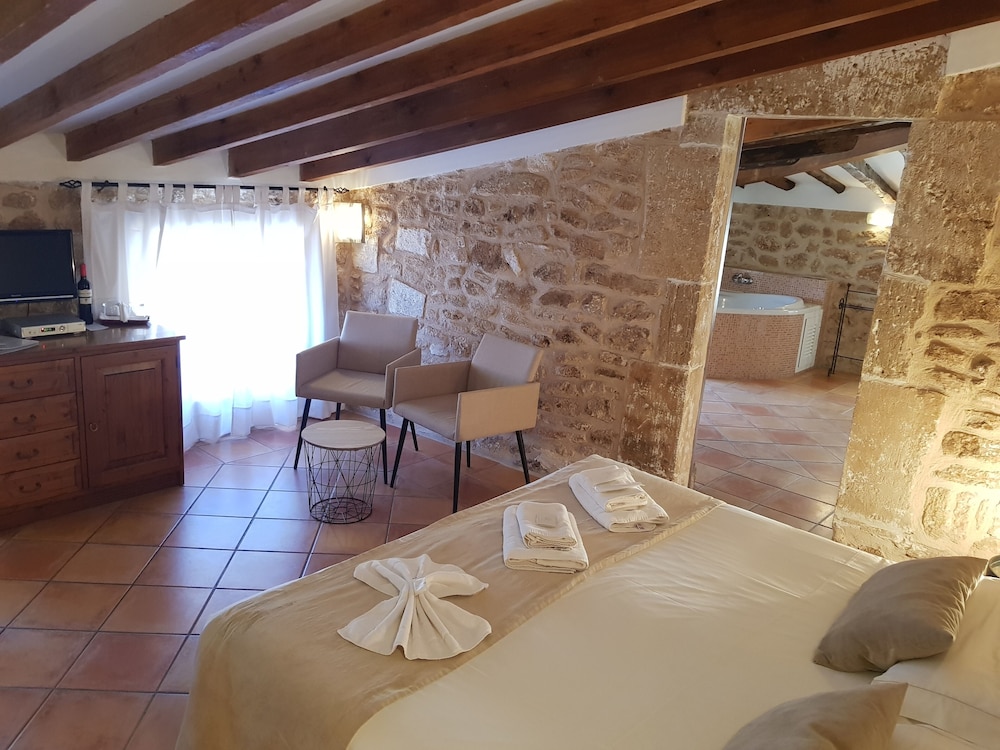 Petit Hotel Can Simo 13/35