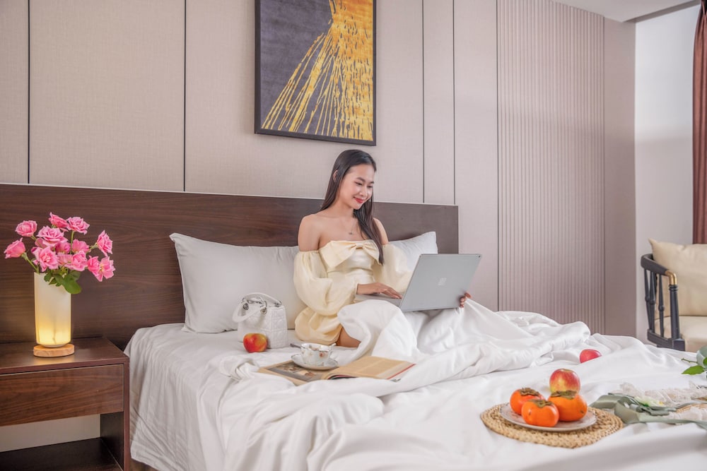 Haya Beach Hotel 4/49