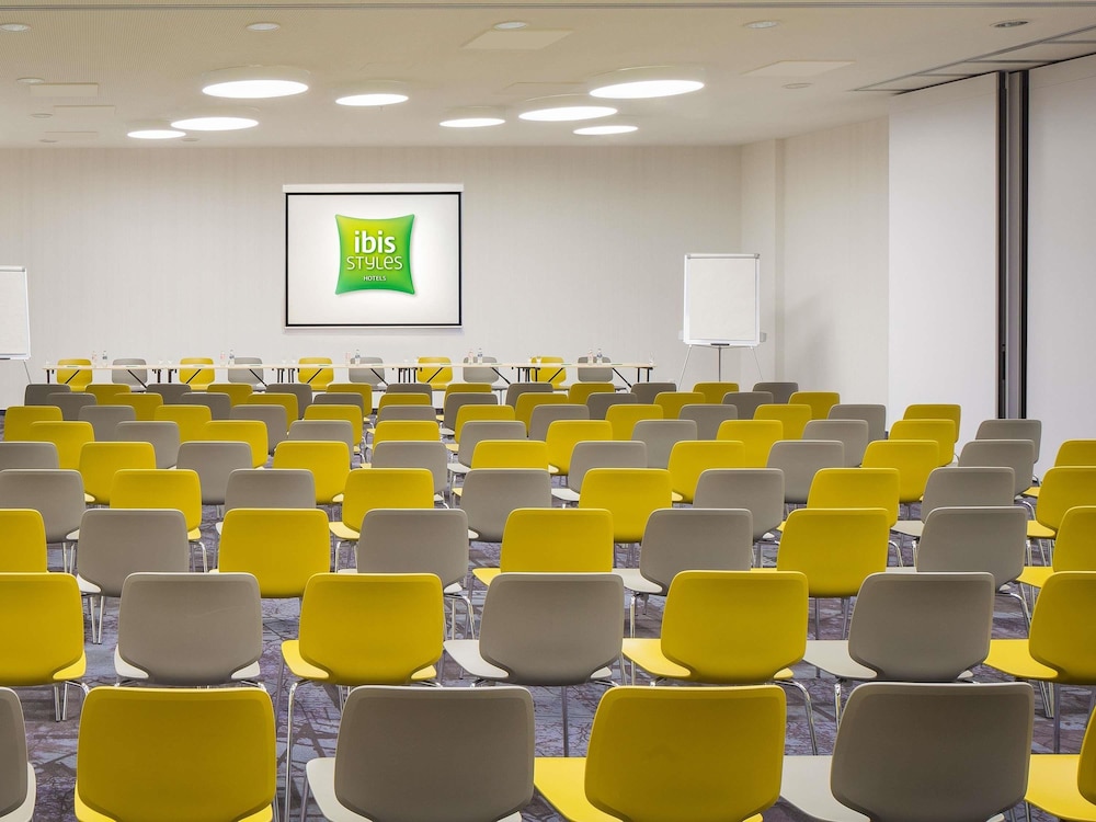 Ibis Styles Budapest Airport 54/64