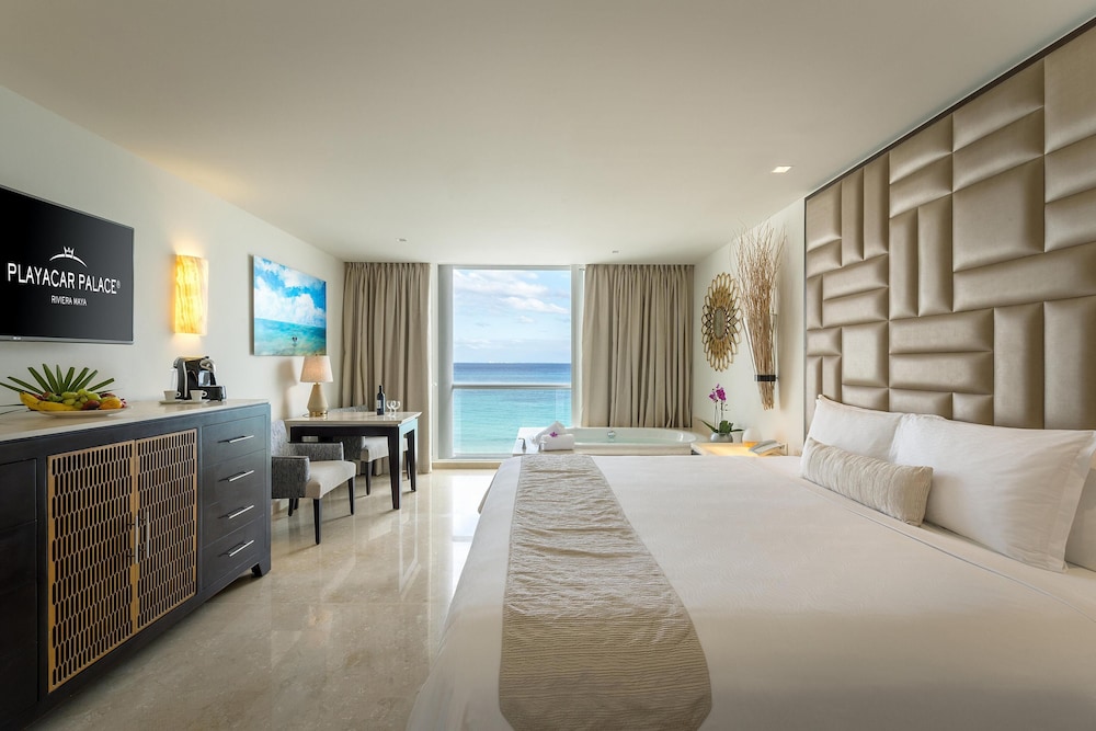 SUPERIOR, DELUXE, OCEAN VIEW