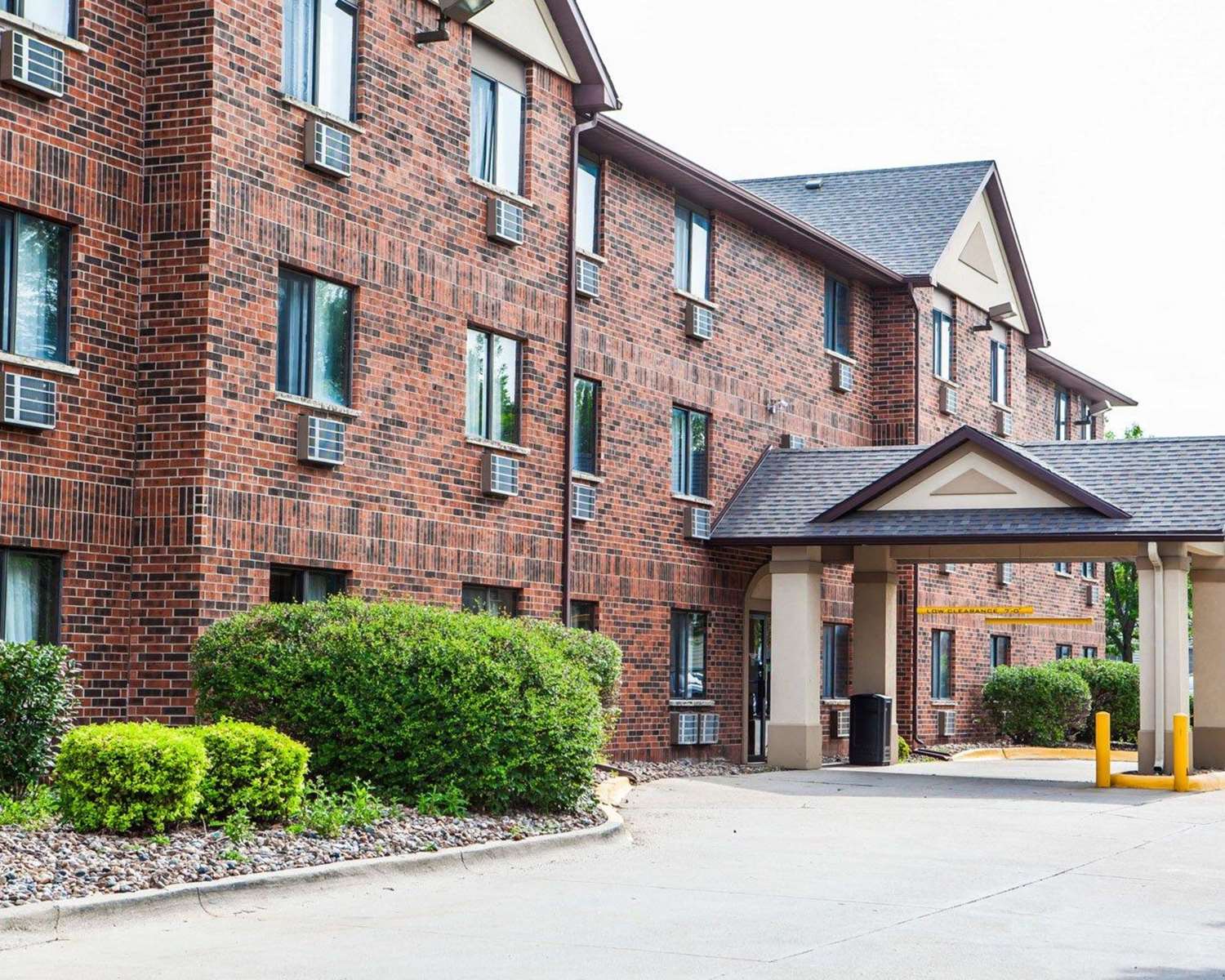 Quality Inn & Suites Ankeny-Des Moines 2/43