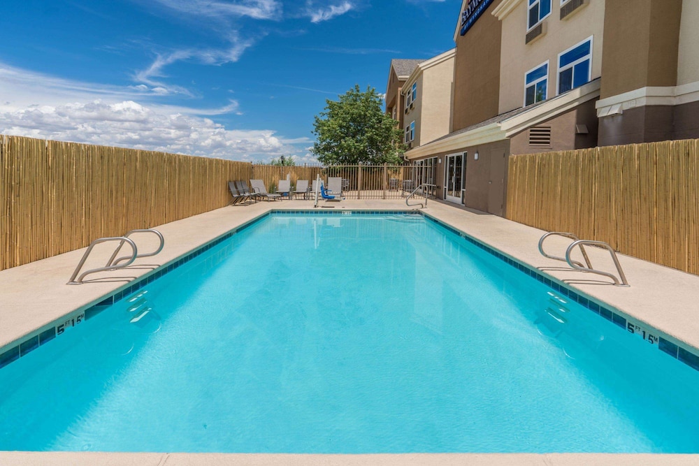 Baymont By Wyndham Albuquerque Airport 38/66
