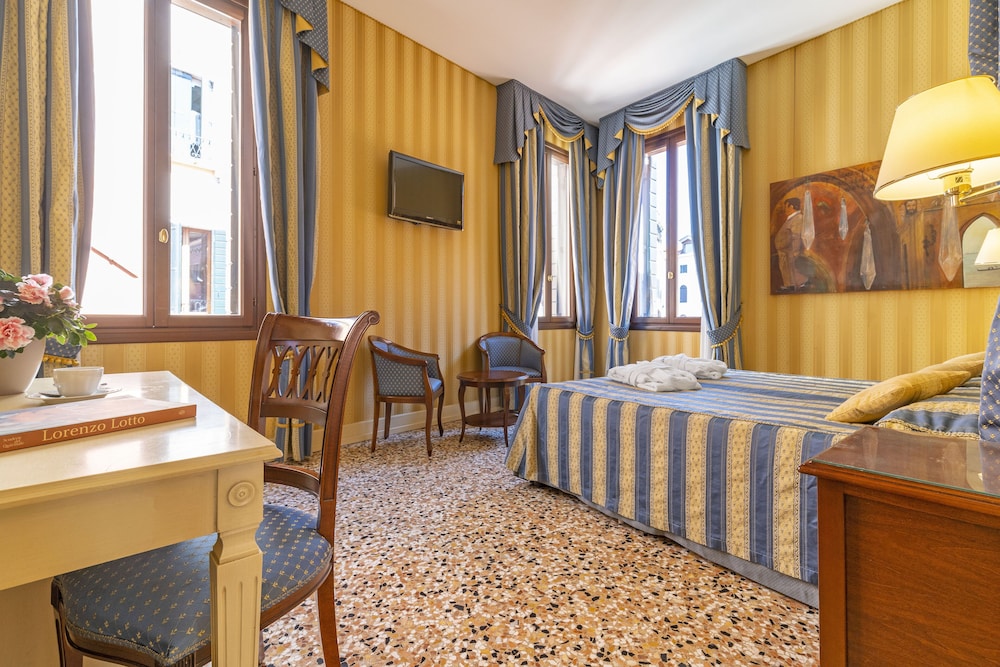 Bella Venezia 22/66