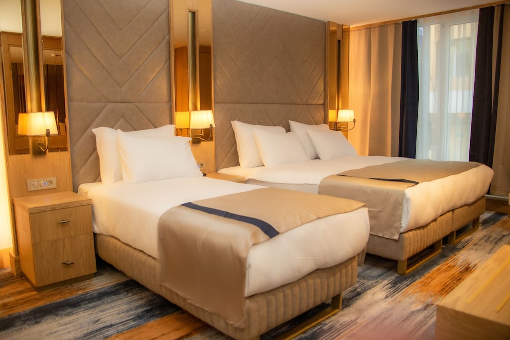 Days Inn by Wyndham Istanbul Bomonti 12/50
