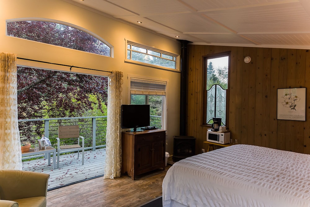 The Inn at Schoolhouse Creek 27/64