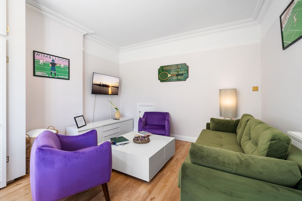 Wimbledon Holiday Lets 21/50
