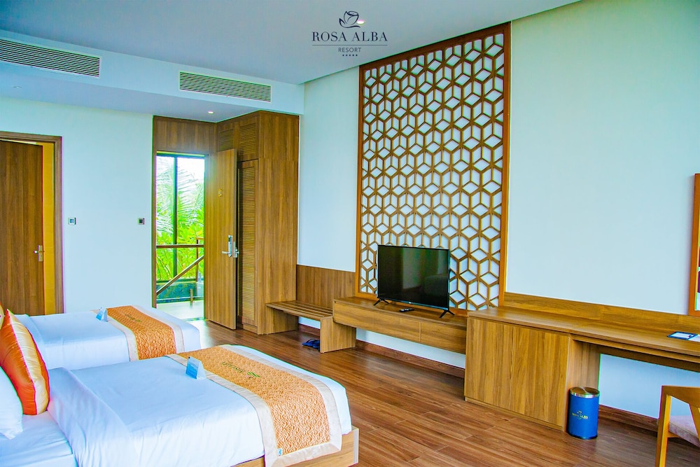 Rosa Alba Resort and Villas Tuy Hoa 9/66