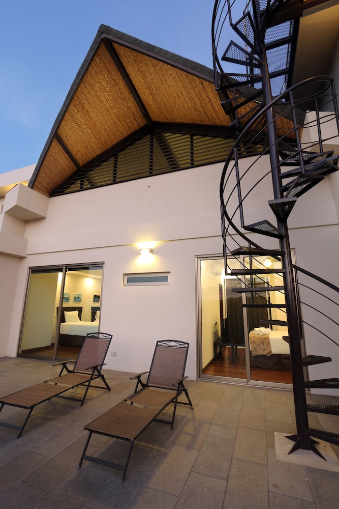 Sky Penthouses At Oceano 5/50