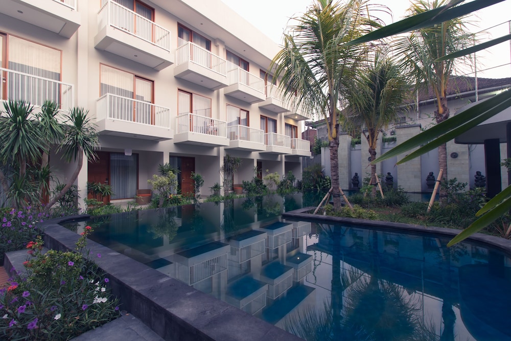 Abian Harmony Hotel 6/79