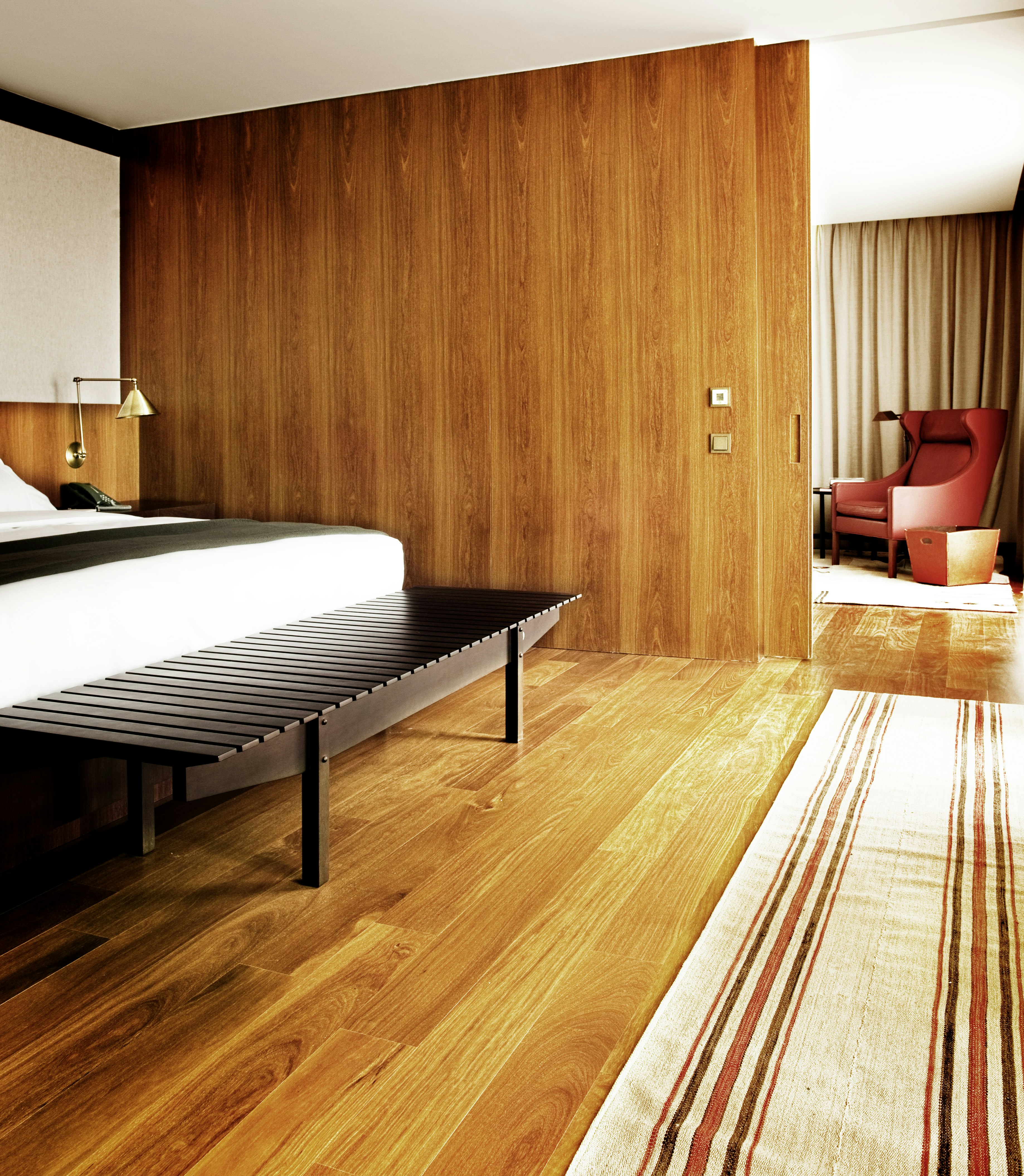 Square Nine Hotel Belgrade 18/81