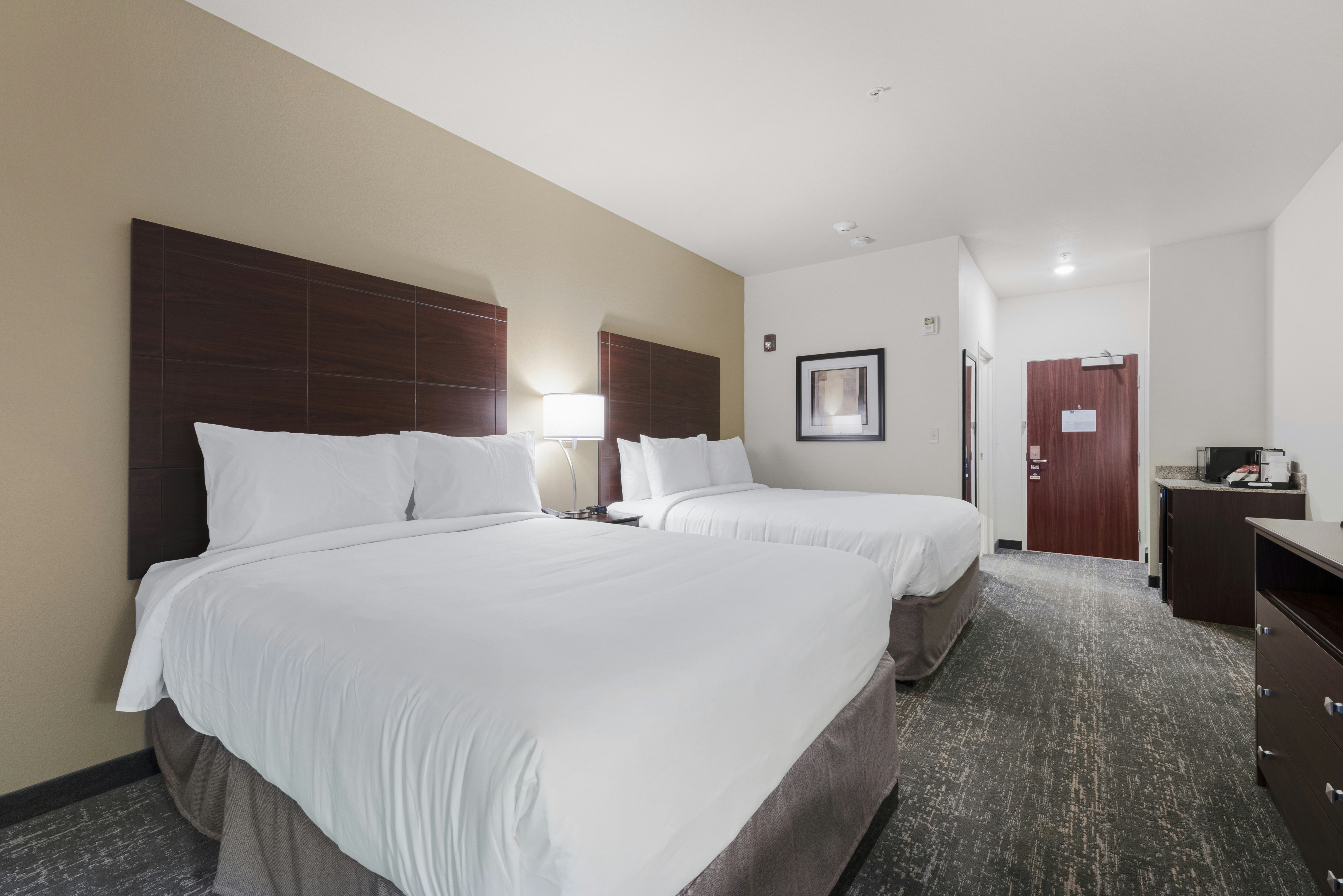 Cobblestone Hotel & Suites - Urbana 24/69