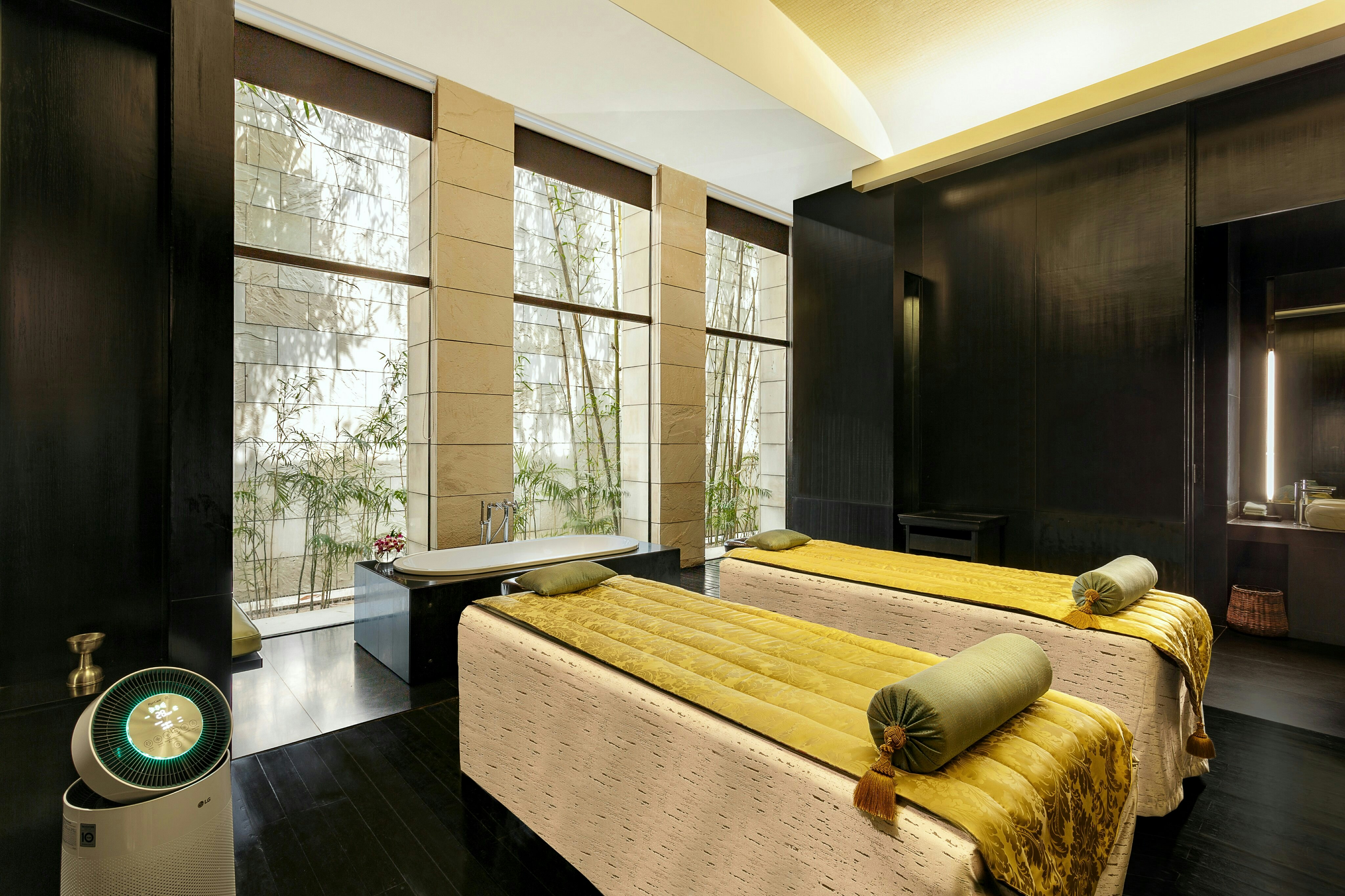 The Lodhi - A Member Of The Leading Hotels Of The World 10/50