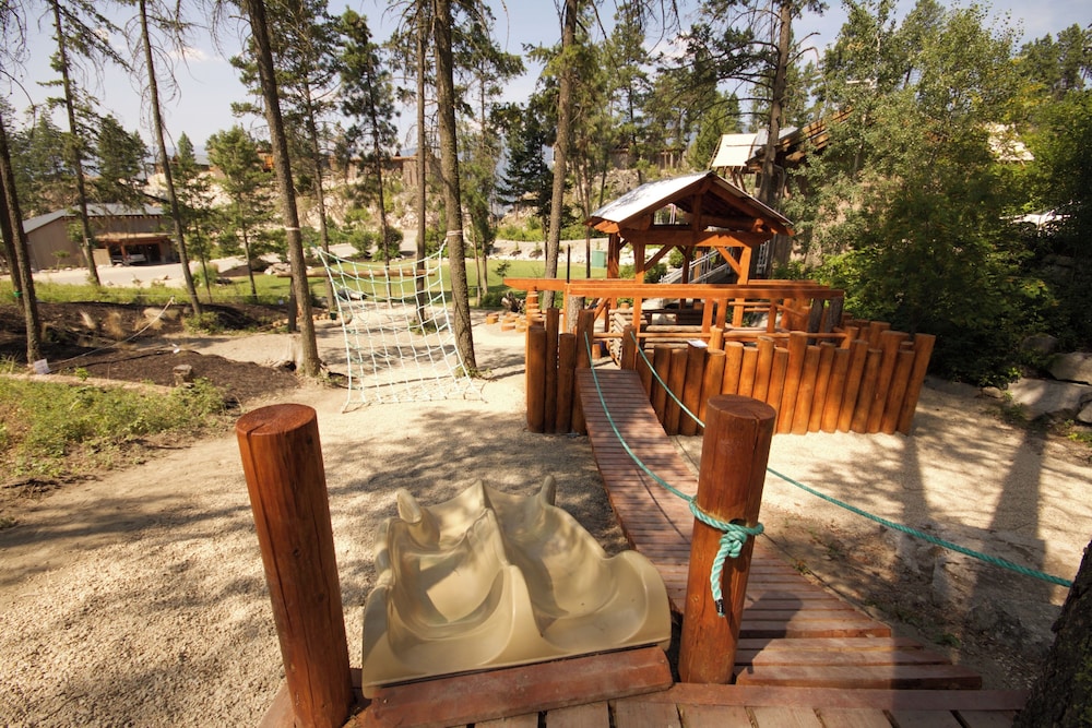 The Outback Resort 29/66