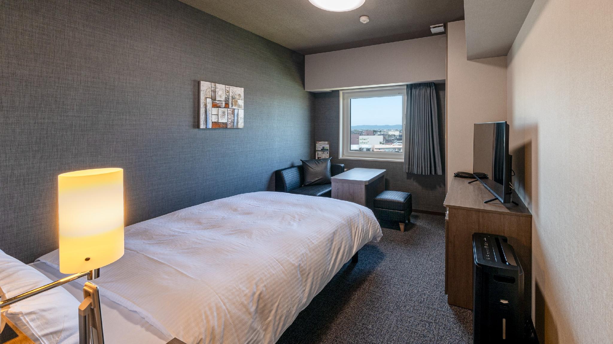 Semi Room, Standard, Semi Double Bed