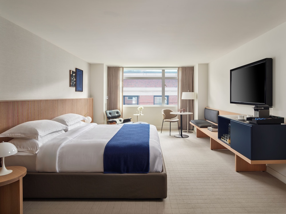 Premium, King Bed