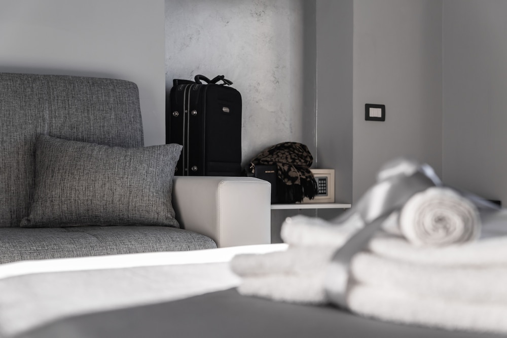Hotel Bella Napoli Suites 33/67