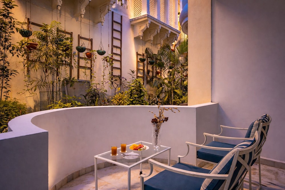 Hotel Swaroop Vilas 26/49