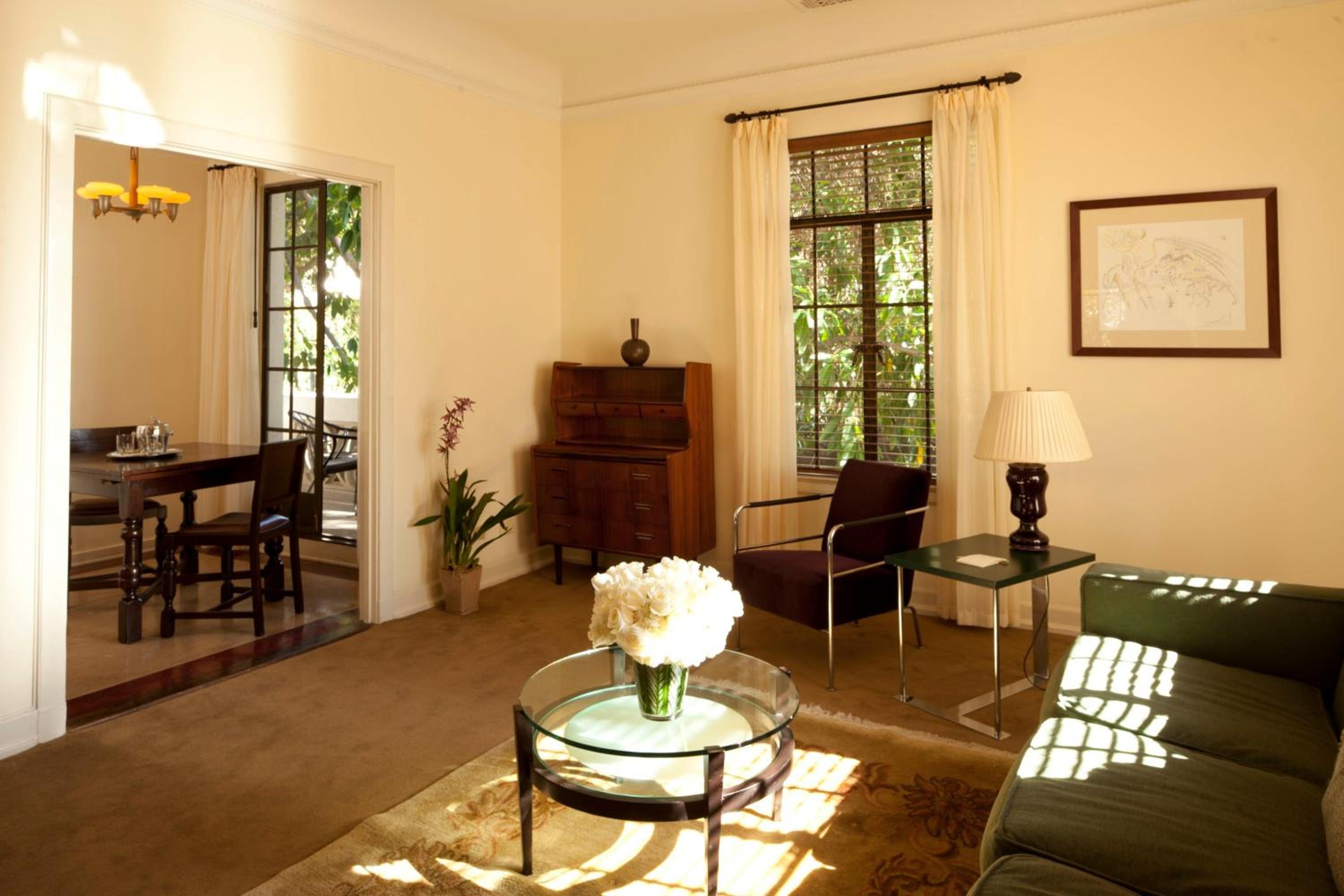 Chateau Marmont 36/48