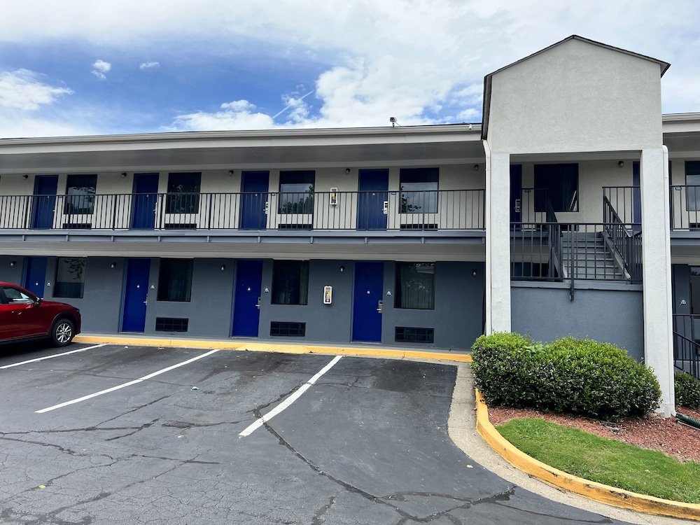 Days Inn By Wyndham College Park Airport Best Road 48/55