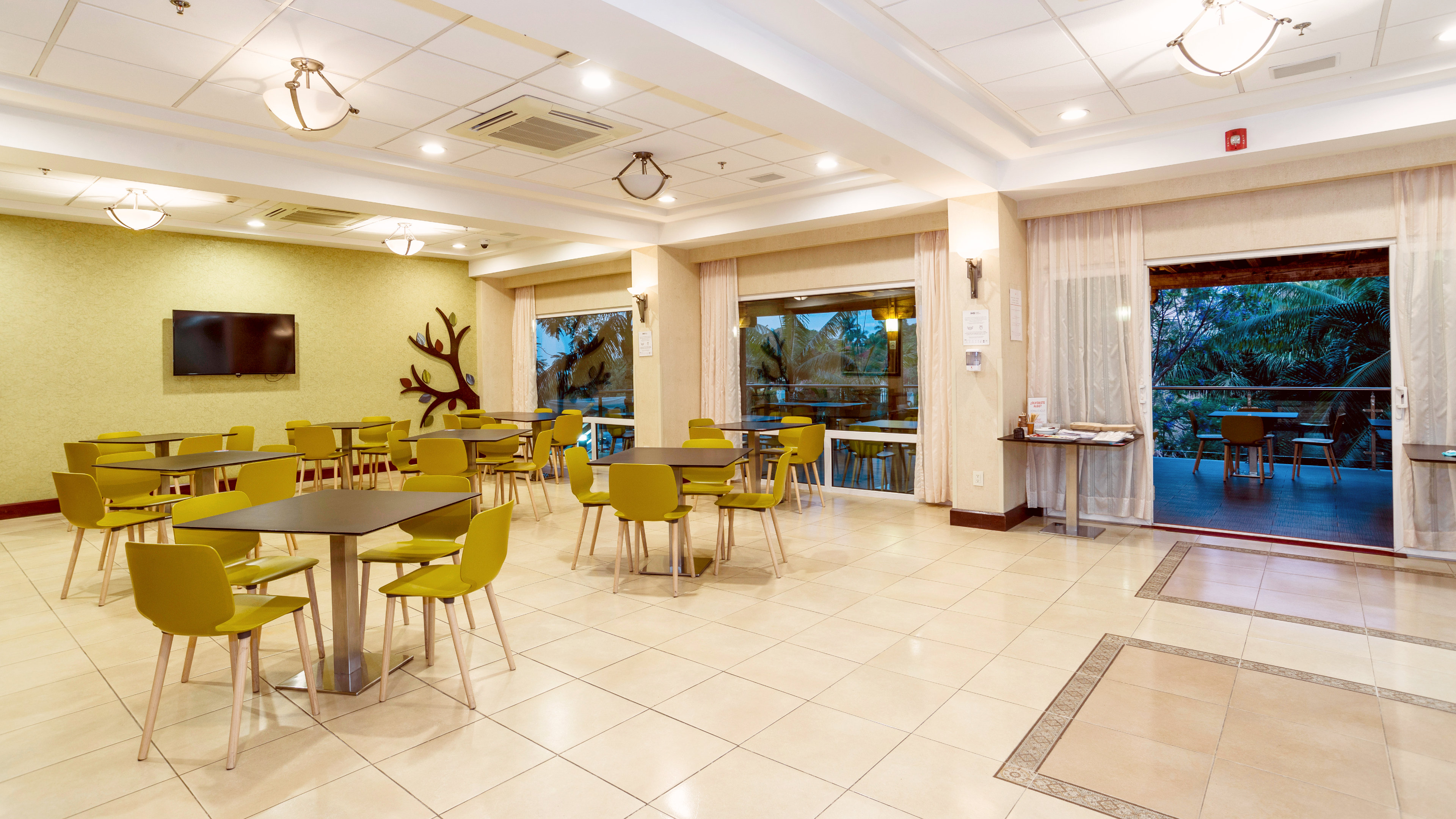 Holiday Inn Express & Suites Cuernavaca 21/50