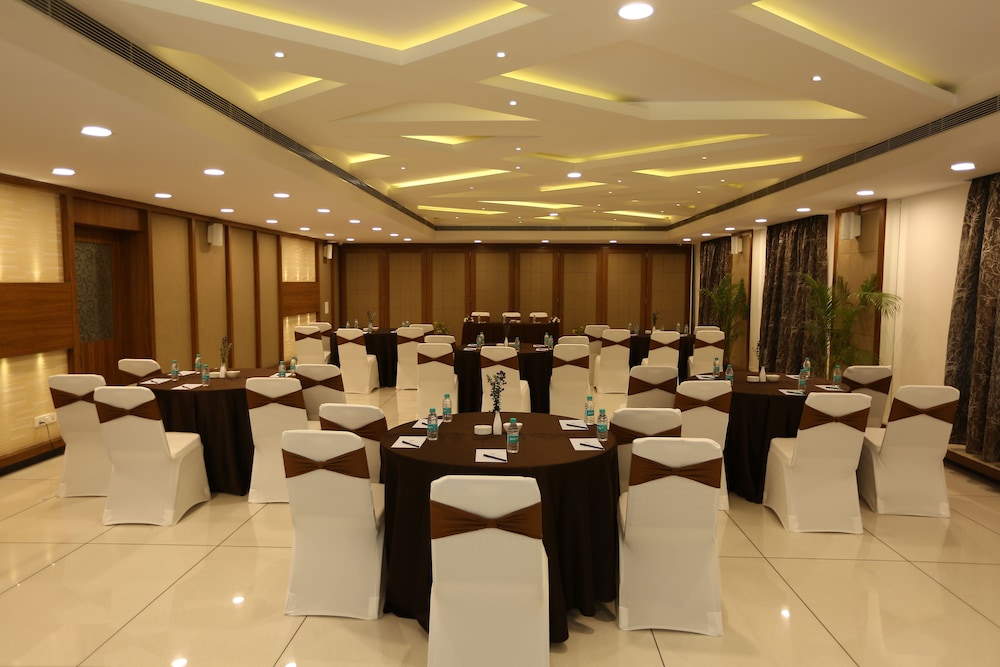 Oyo 6593 West Fort Hotel 43/50