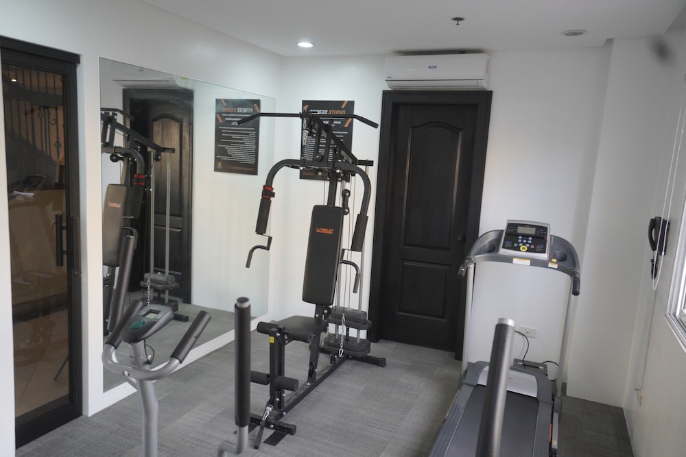 Sta. Barbara Residence Hotel 34/59
