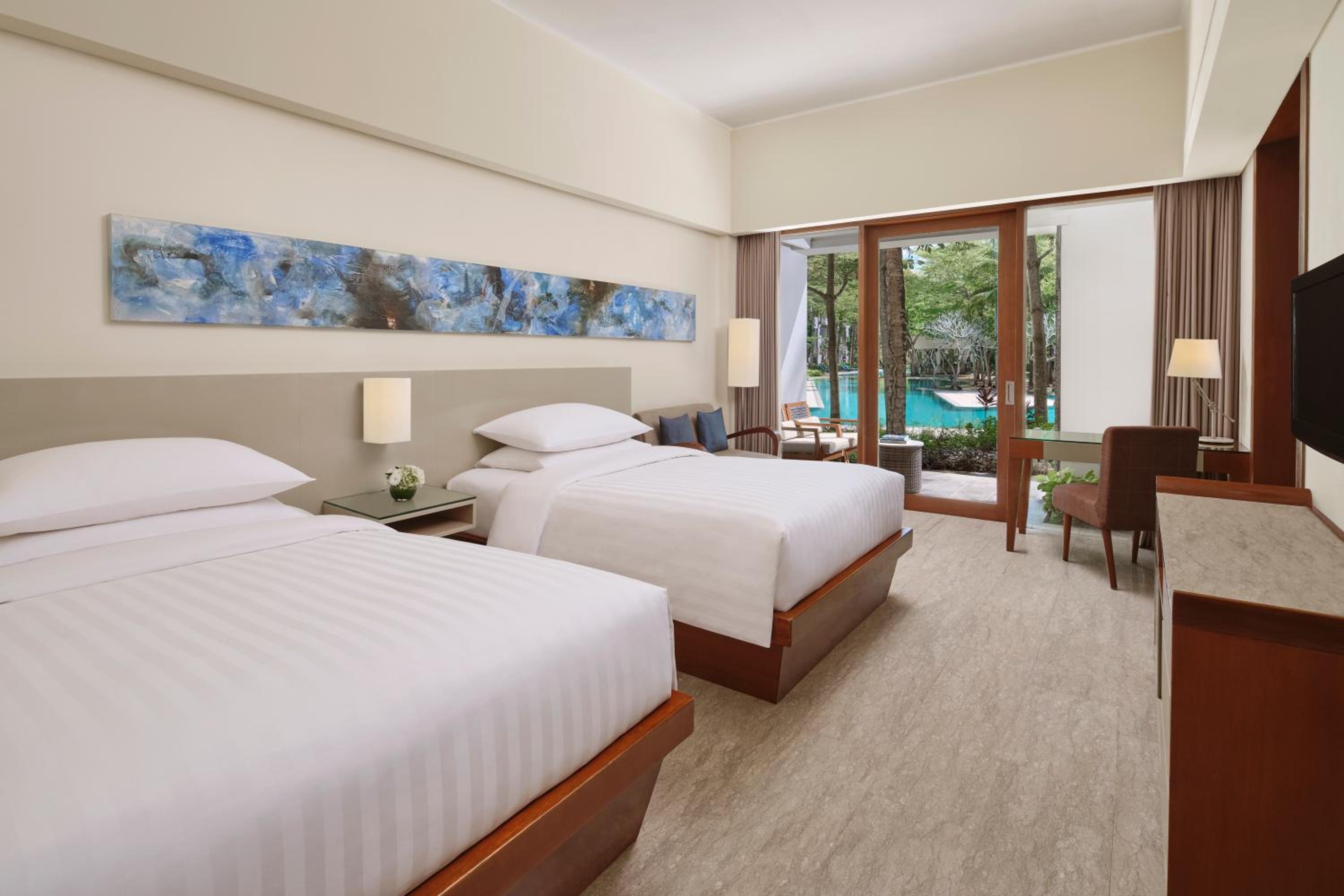 Deluxe, Double Bed, Terrace, Pool Access، Courtyard By Marriott Bali Nusa Dua Resort 2/3