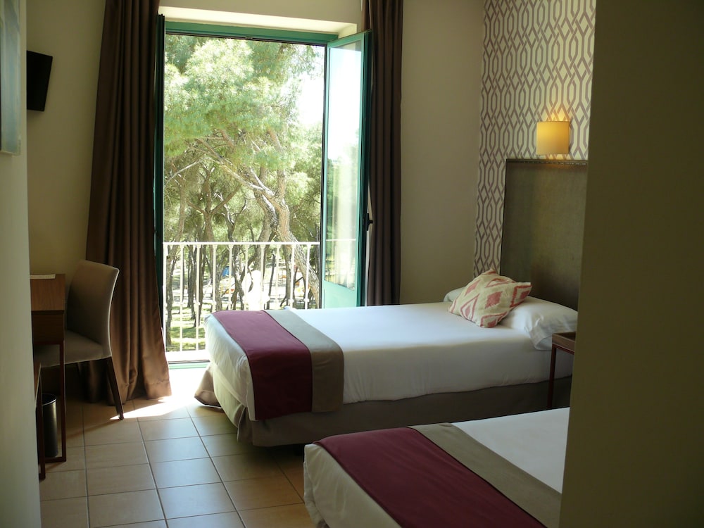 Hotel Oromana 41/75