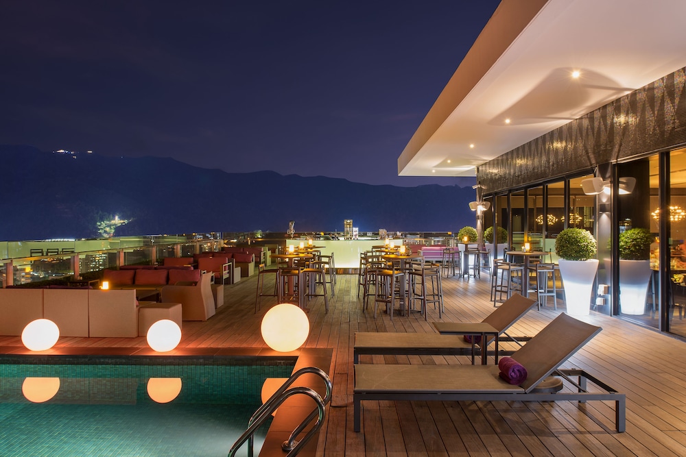 G Hotel Kelawai 6/45