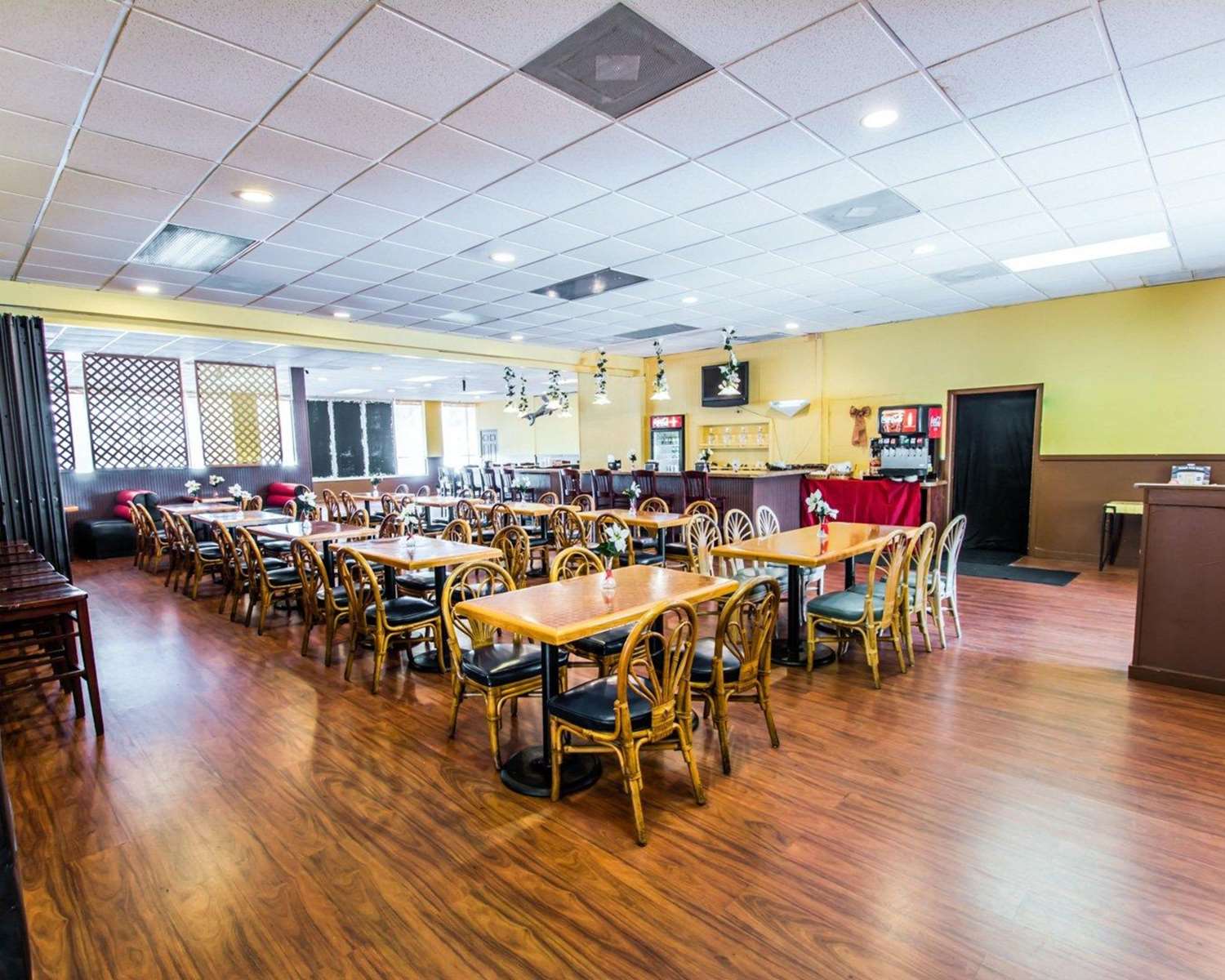 ISLAND HOTEL of Space Coast 32/46