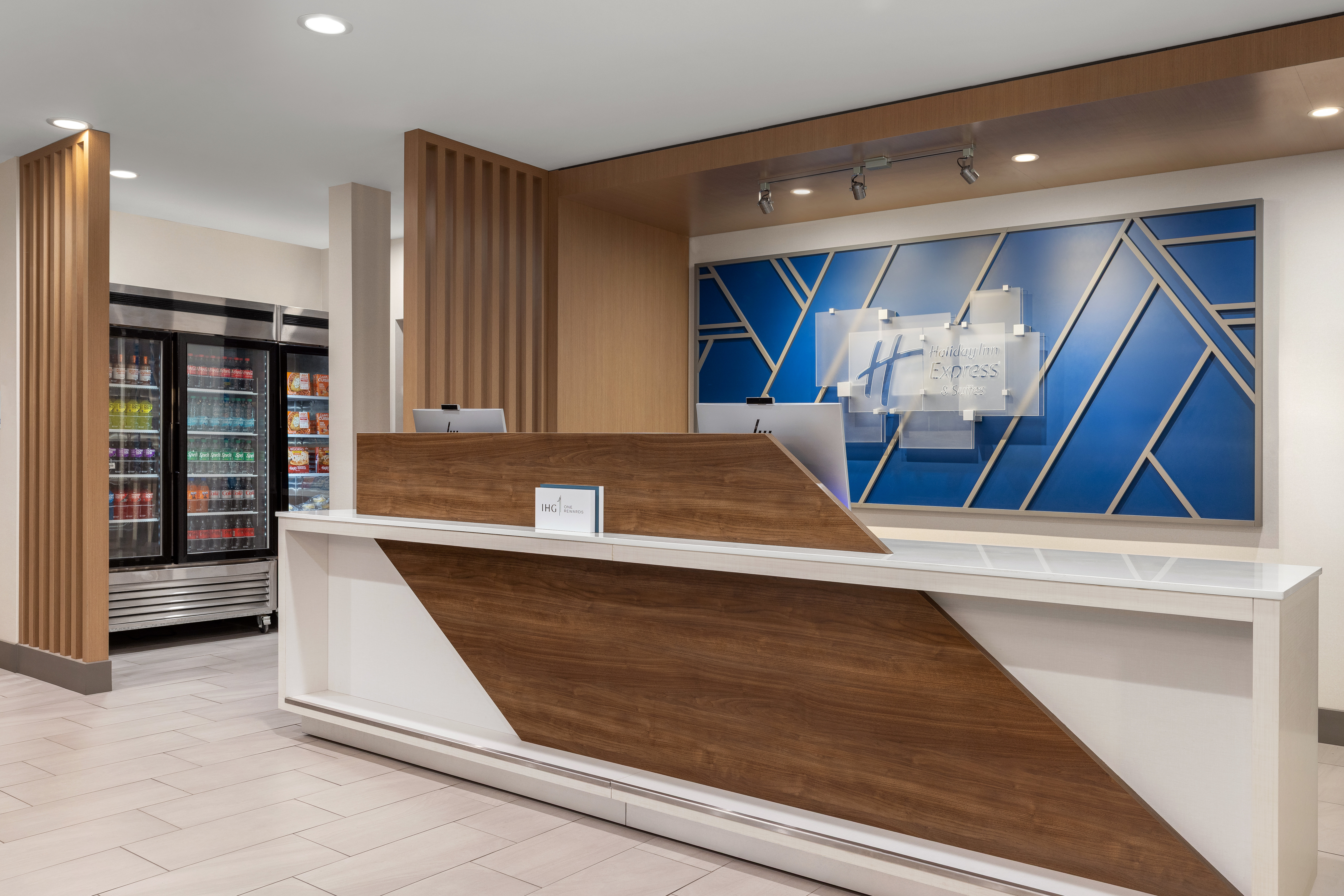 Holiday Inn Express Suites Buford Ne Lake Lanier Area 10/75