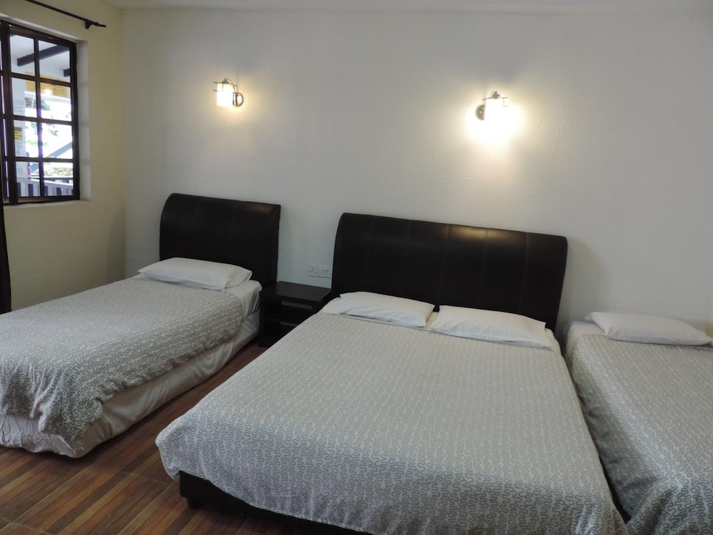 Cameronian Inn 27/69