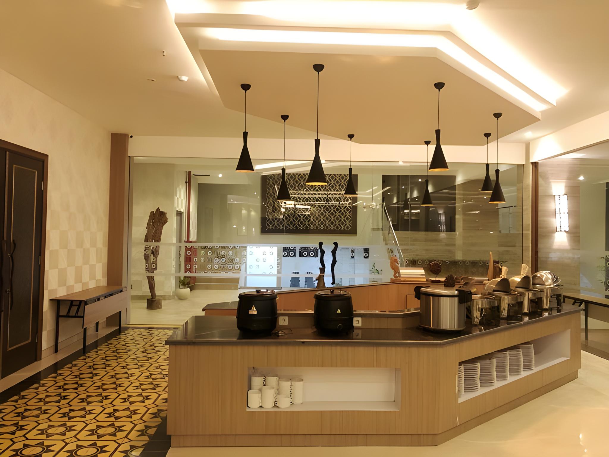 Lobby at Lynn Hotel Mojokerto, MOJOKERTO