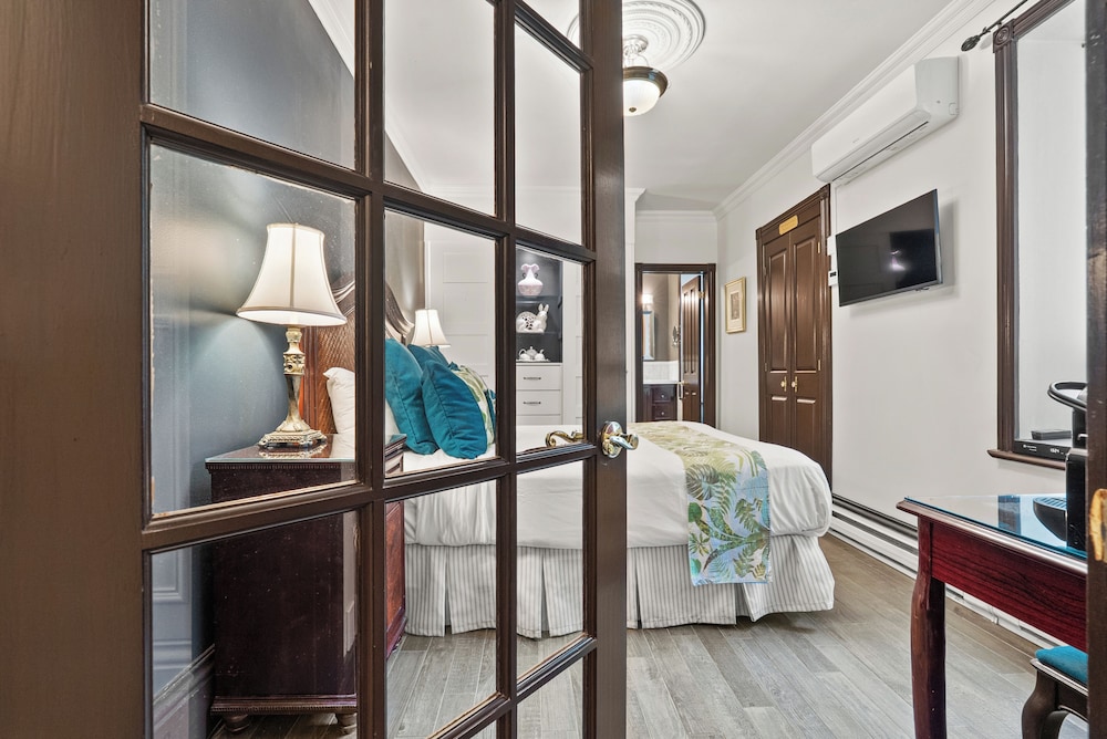 Hotel Le Clos Saint-Louis 26/50