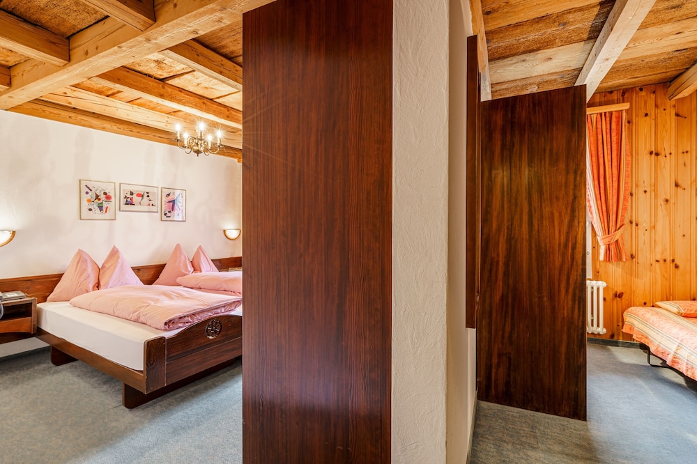 Hotel Alpenblick 24/50