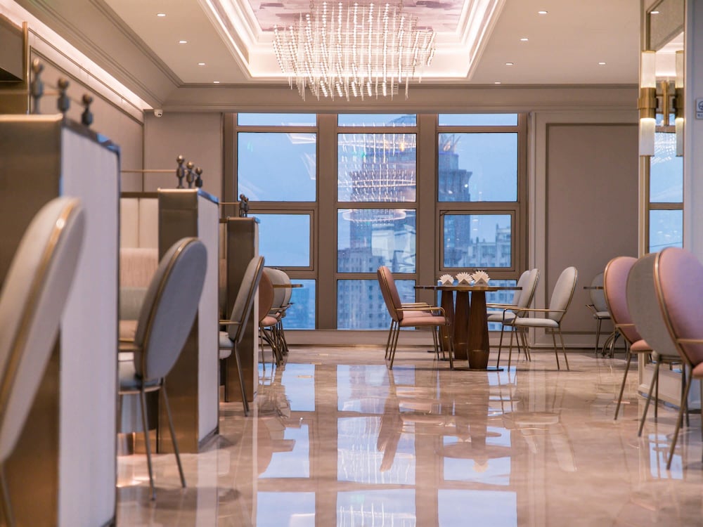 Mercure Hohhot Downtown 43/57