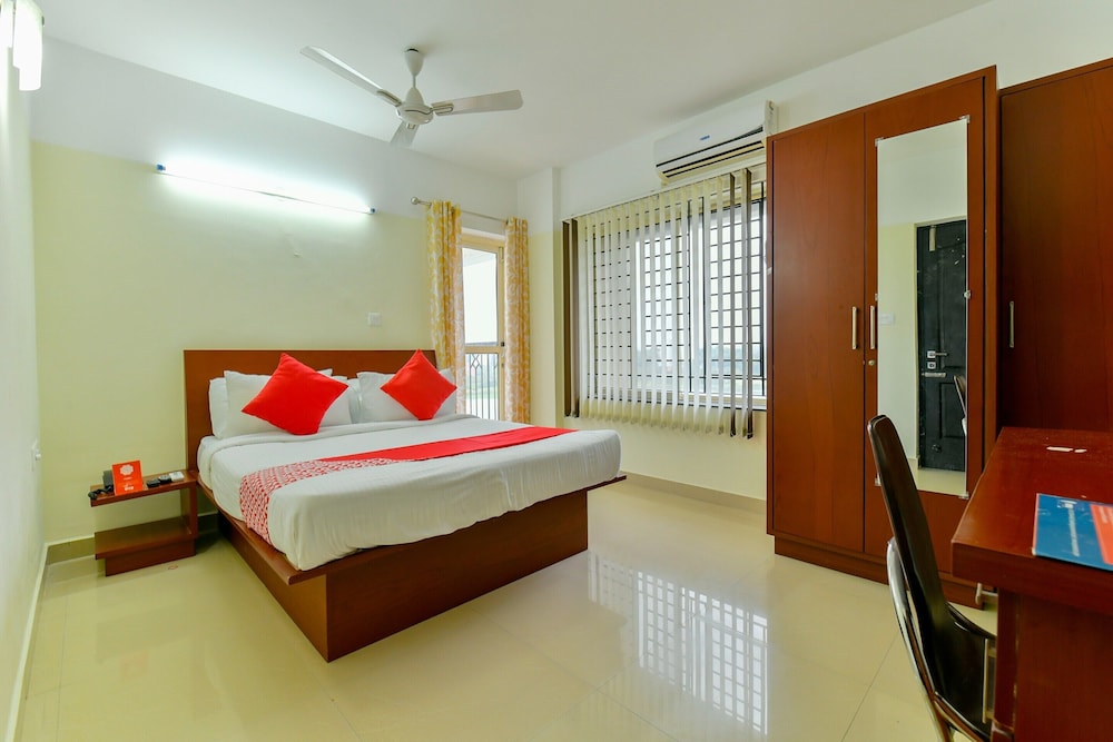 Oyo 10051 Hotel Tyche Stays 9/28