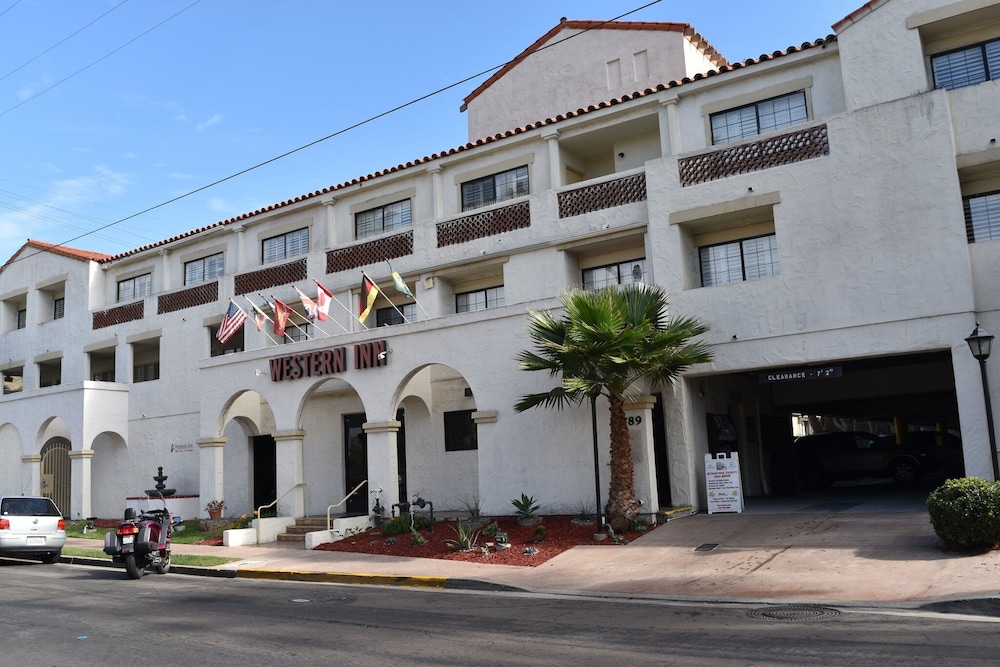 Old Town Western Inn & Suites 3/71