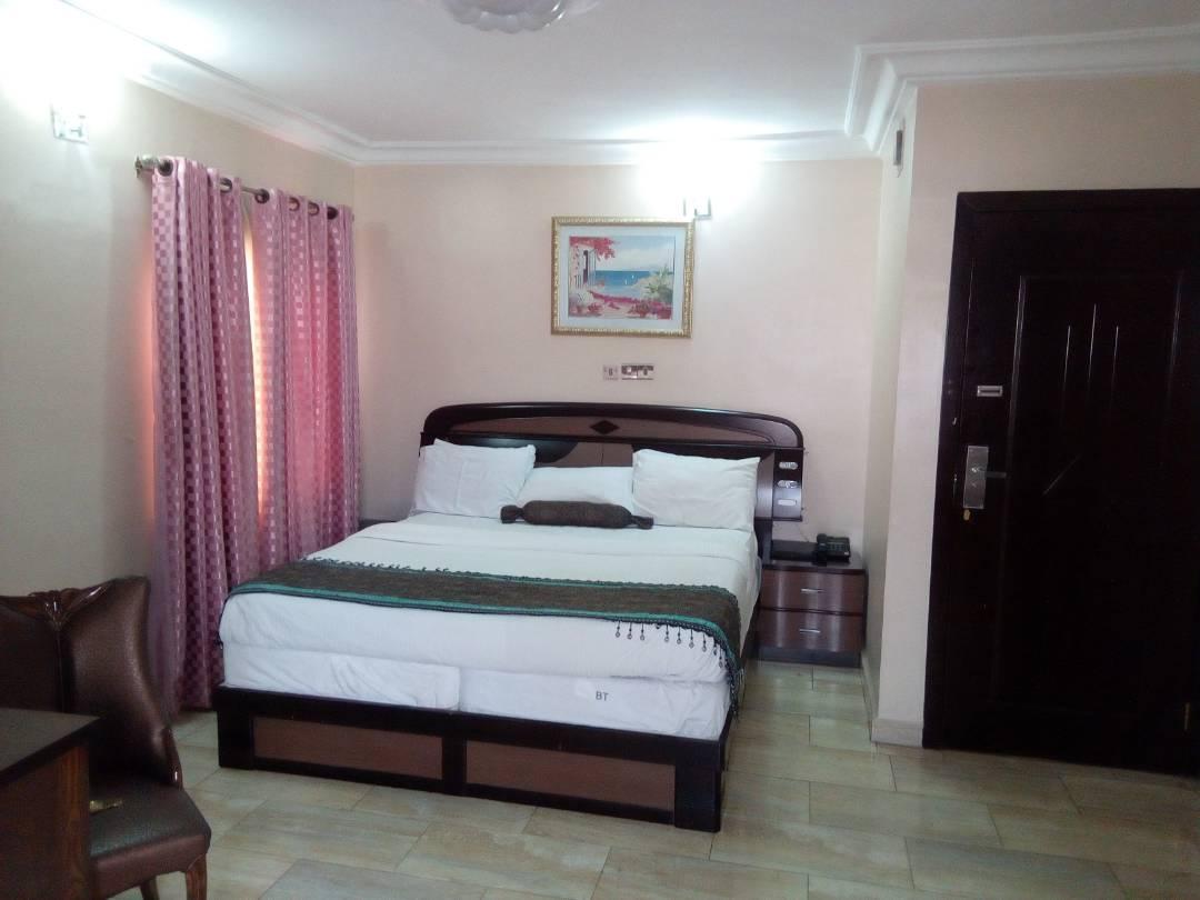 Bex Suites And Spa 3/9