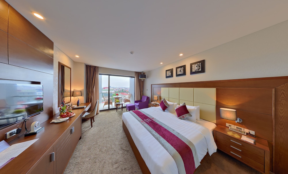 Le Indochina Hotel & Spa 12/66