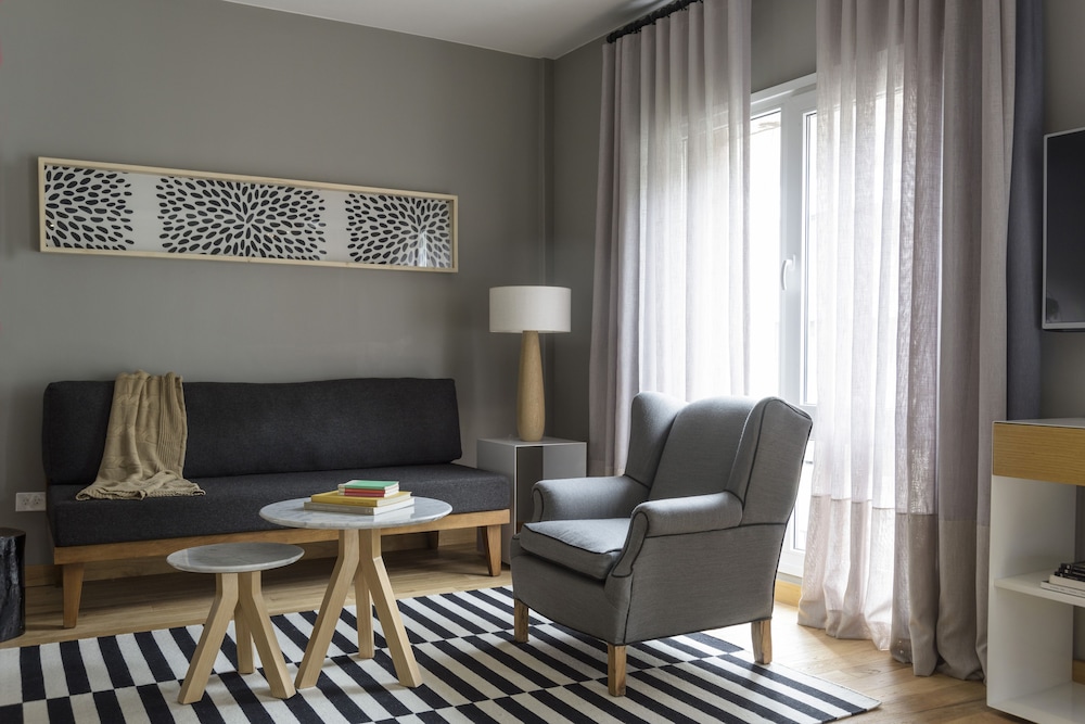 Hotel Arenales 26/40