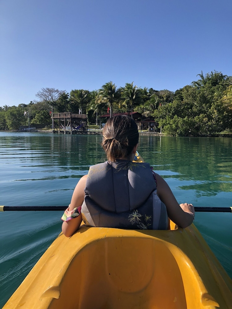 Coras Place Bacalar 34/64