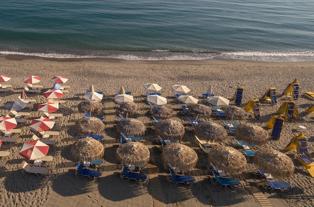 Sonio Beach Hotel 53/57