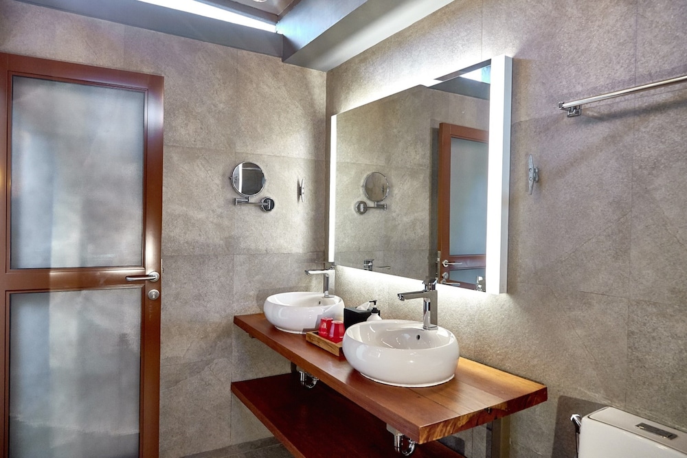 The ANMON Resort Bintan 50/50