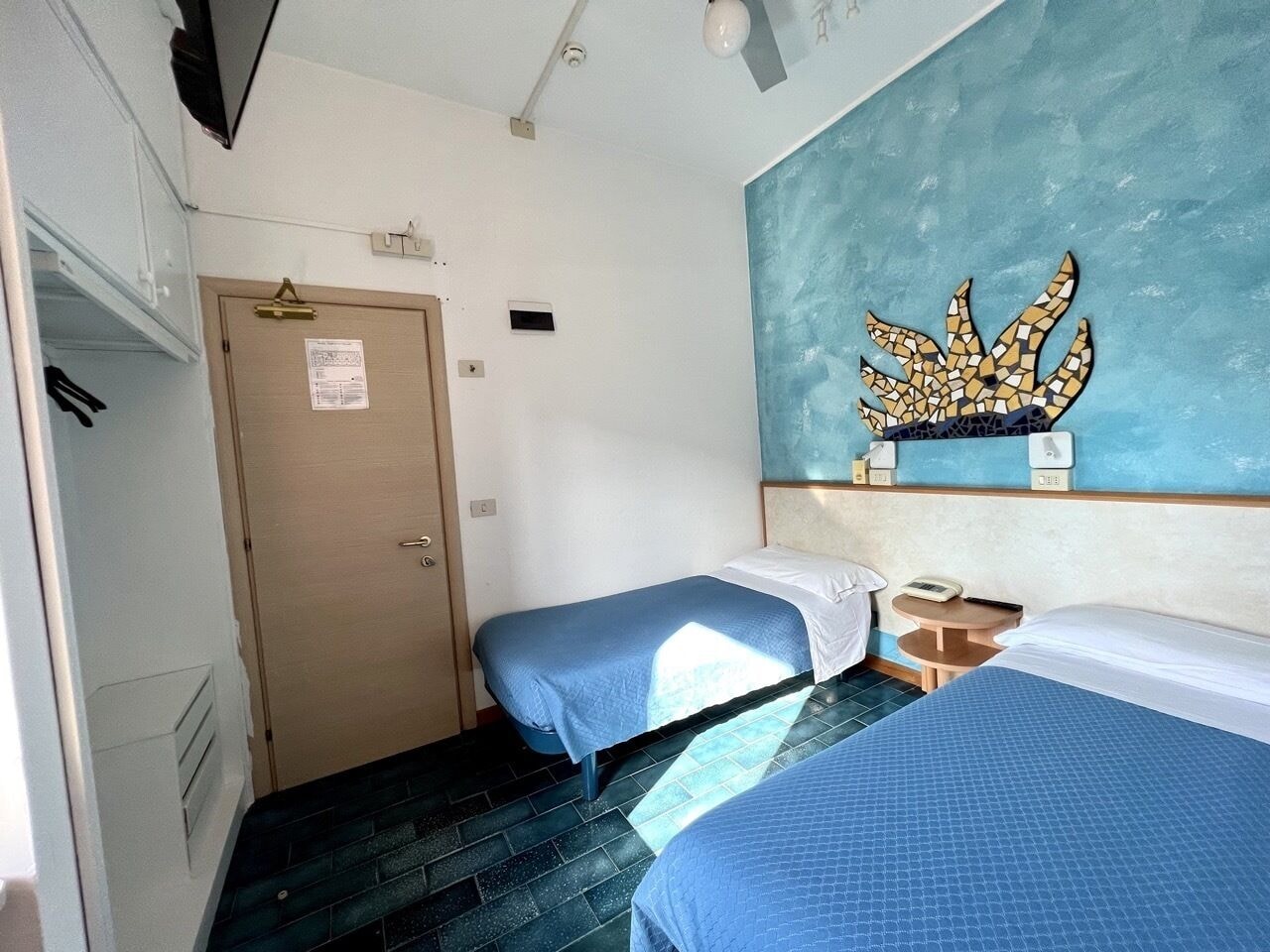 Room, Double and Bunk Bed, Lateral Side Sea View